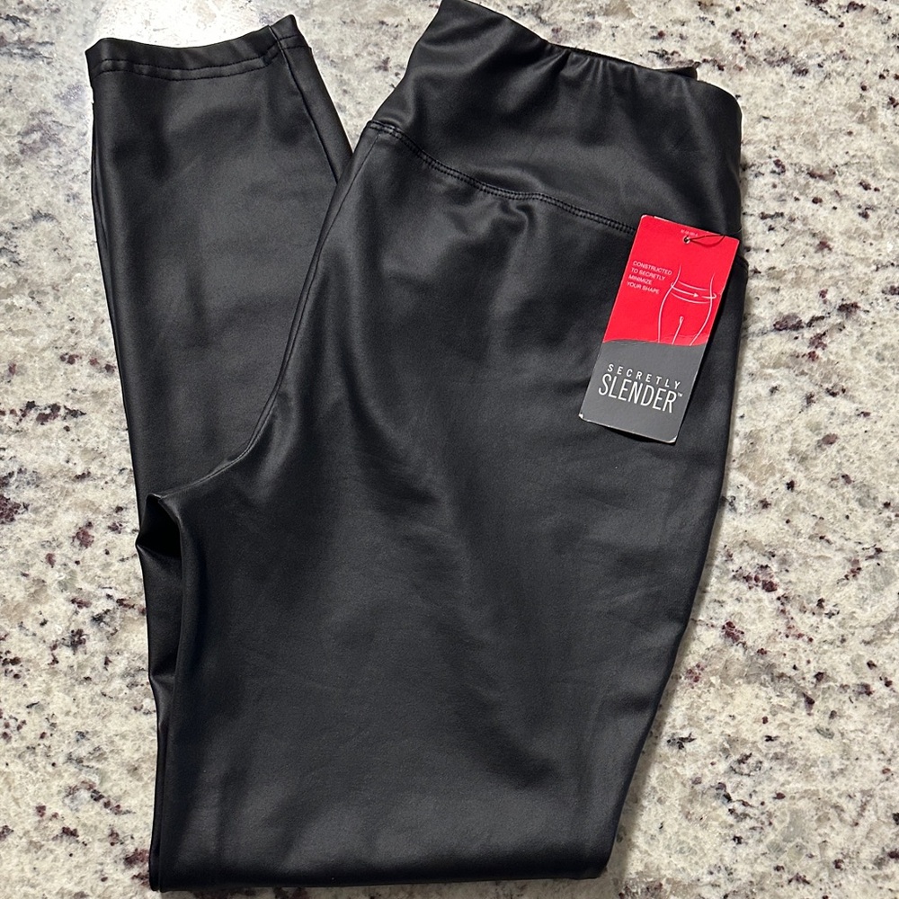 Women’s BOLD elements Faux Leather Black Leggings, Size medium